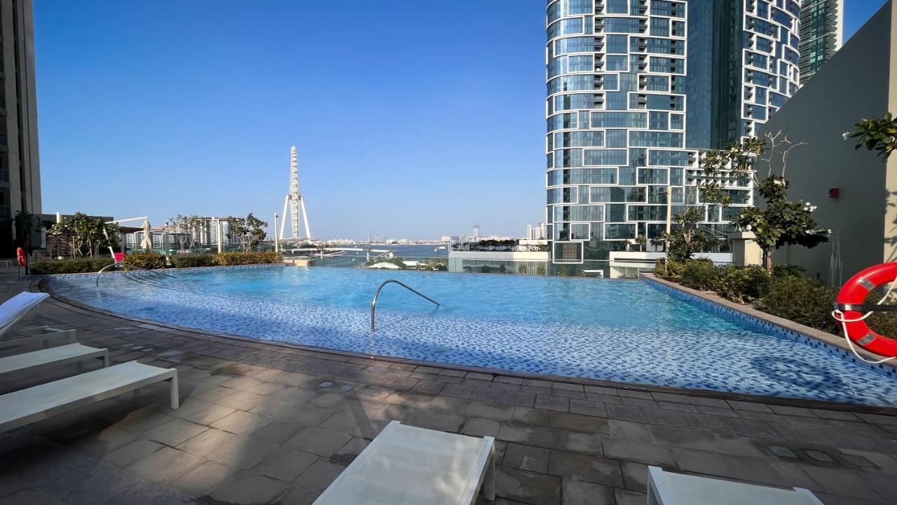 Waves Holiday Home - Waterfront Apartment With Breathtaking Sea Views ดูไบ ภายนอก รูปภาพ
