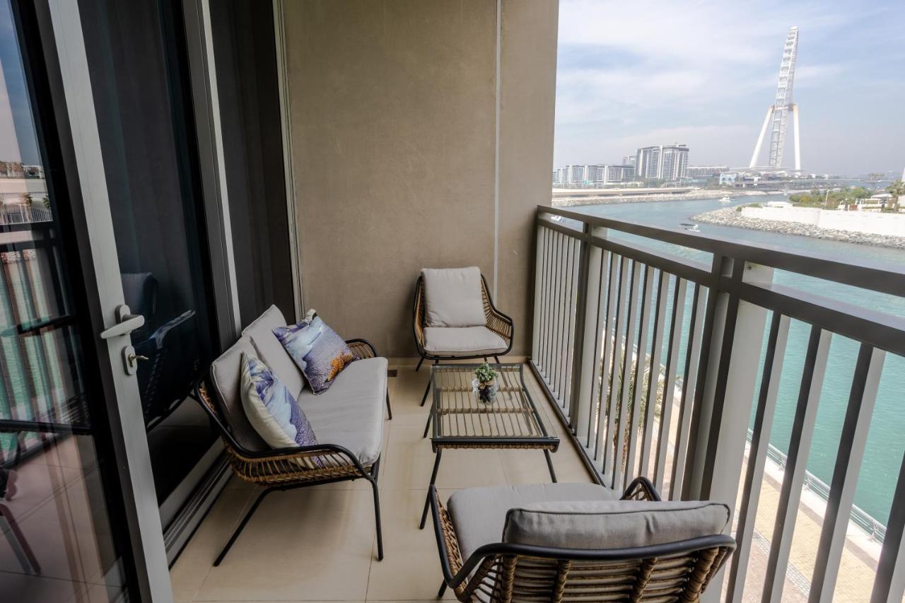 Waves Holiday Home - Waterfront Apartment With Breathtaking Sea Views ดูไบ ภายนอก รูปภาพ